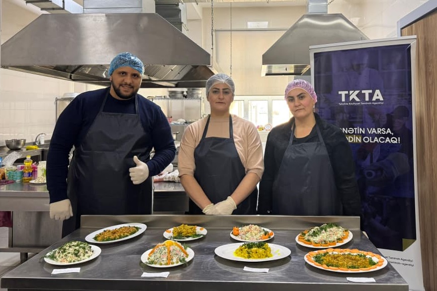 Image alternative text, required