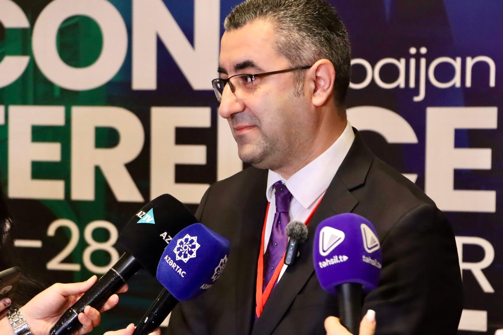 Image alternative text, required